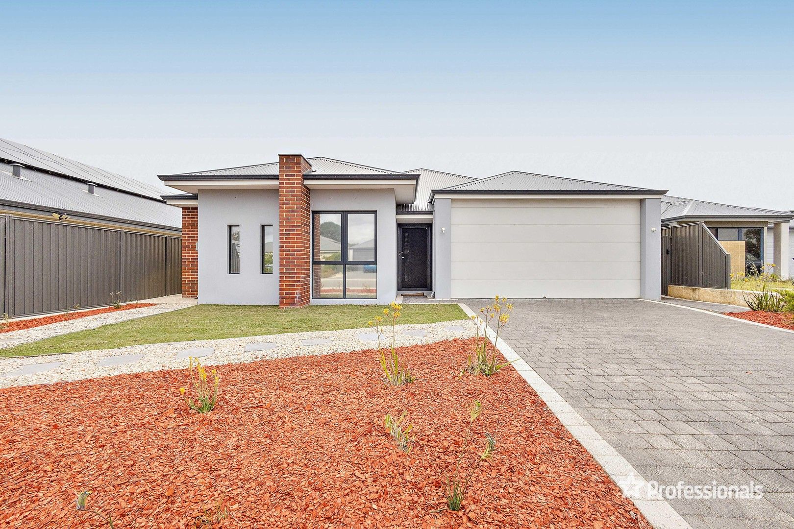 4 bedrooms House in 25 Moorland Crescent THE VINES WA, 6069