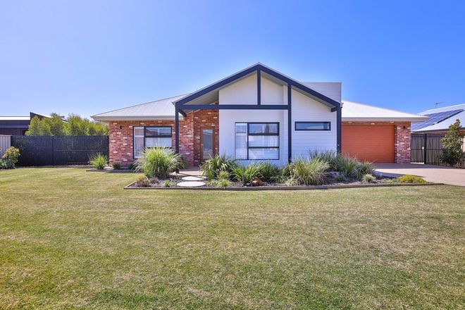 Picture of 13 St Michaels Close, NICHOLS POINT VIC 3501