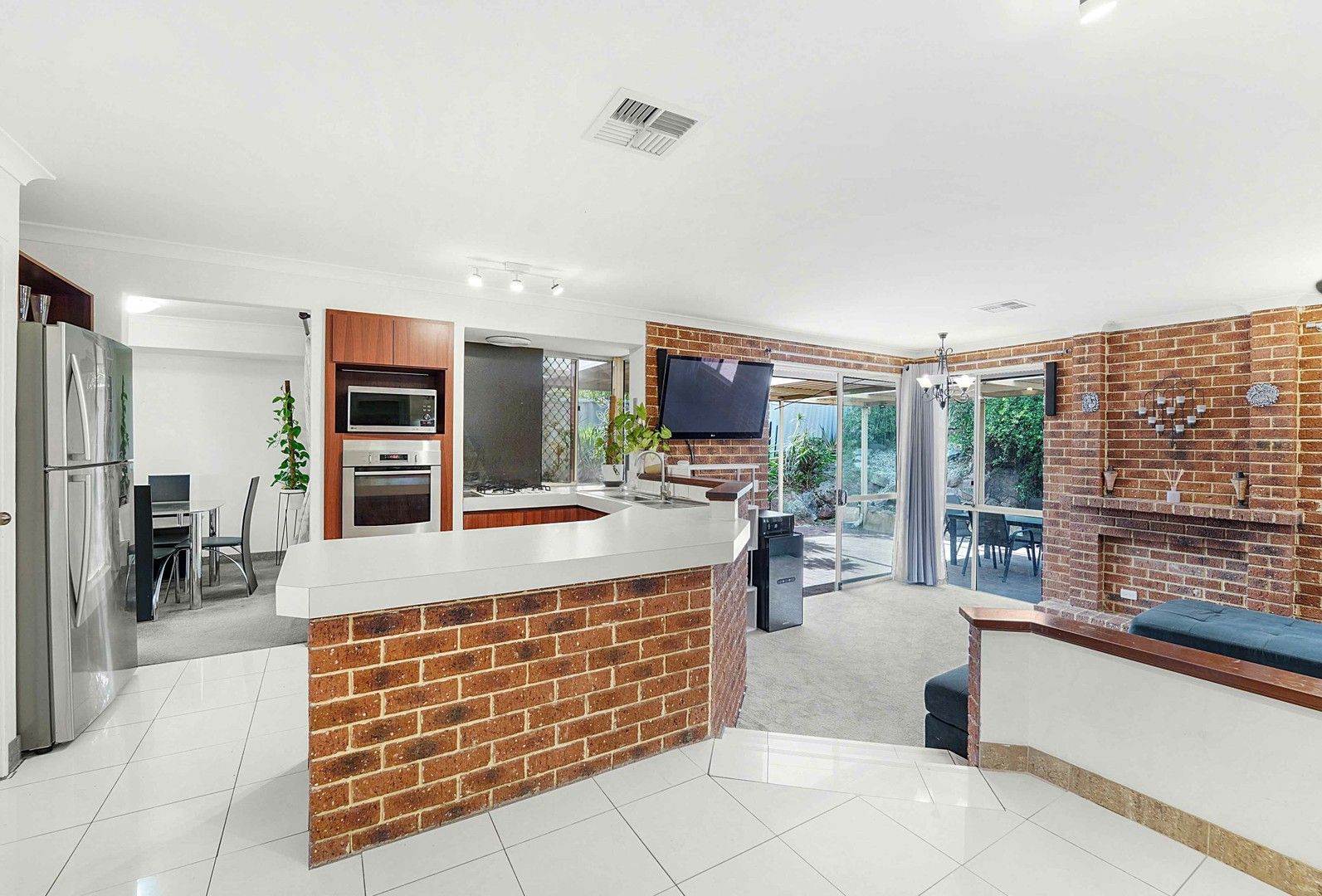 30 Orion Way, Marangaroo WA 6064, Image 0