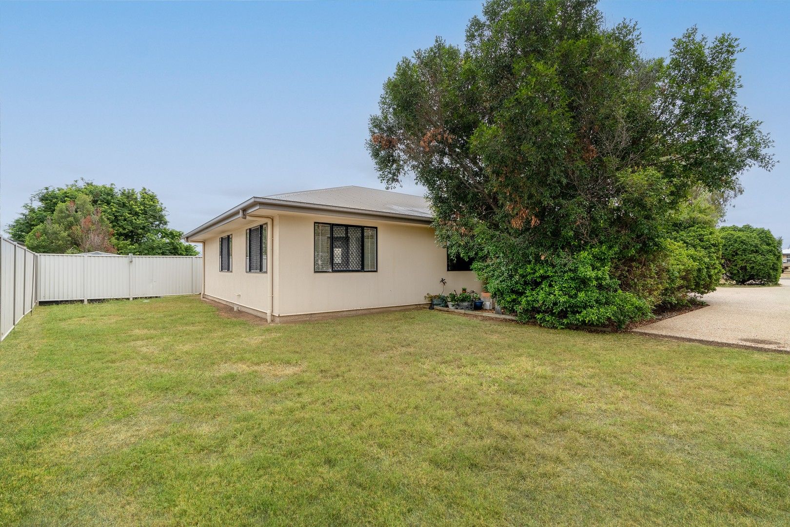 Unit/1/24 Desgrand, Emerald QLD 4720, Image 0