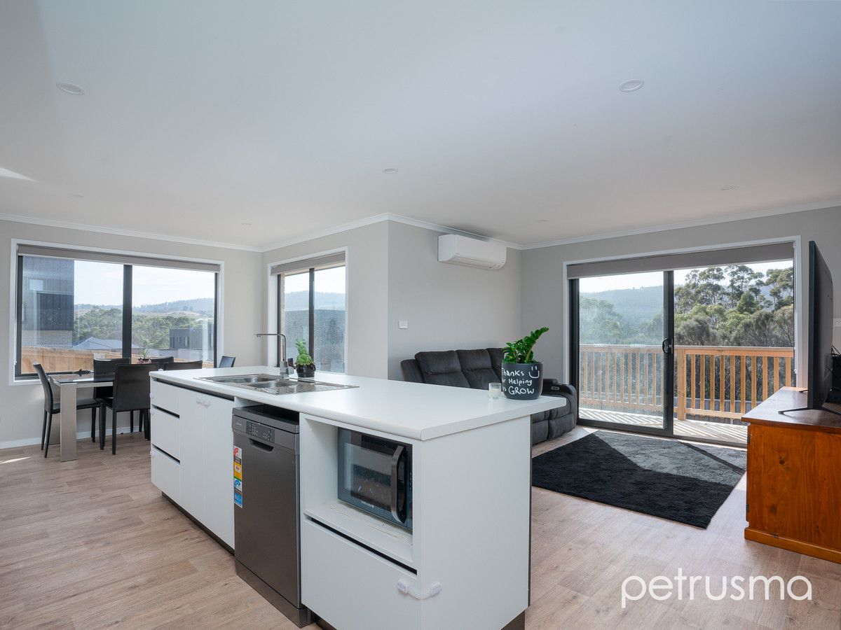 43 Vivian Drive, Rokeby TAS 7019, Image 2