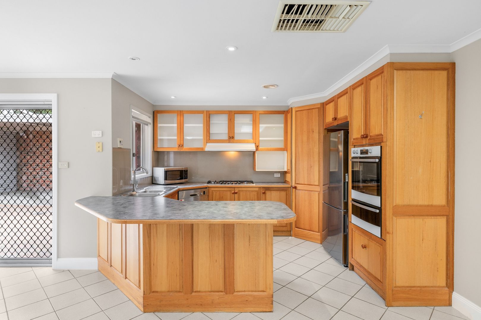 8 Yarrawonga Street, Ngunnawal ACT 2913, Image 2