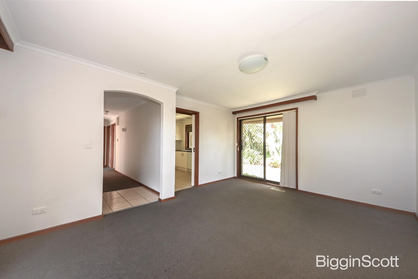 4/2931 Lee Avenue, Mount Waverley VIC 3149 House For Rent 580