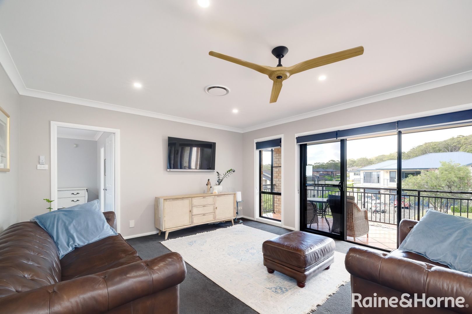 4 The Maindeck, Belmont NSW 2280, Image 2