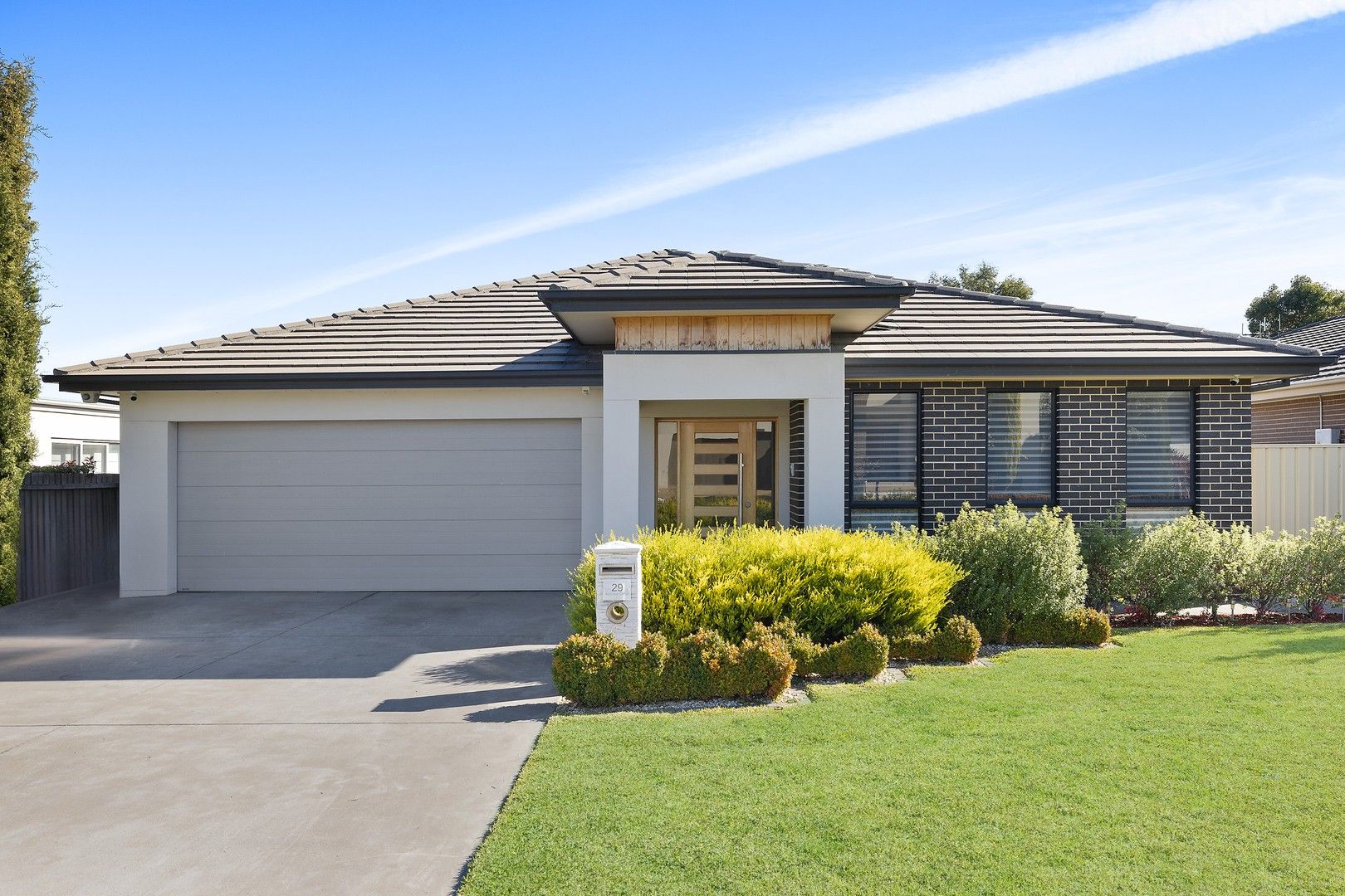 4 bedrooms House in 29 Aida Ball Circuit FORDE ACT, 2914