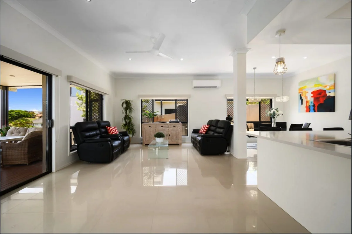 Additional image 7 of 41 Maltravers Drive, Arundel QLD 4214