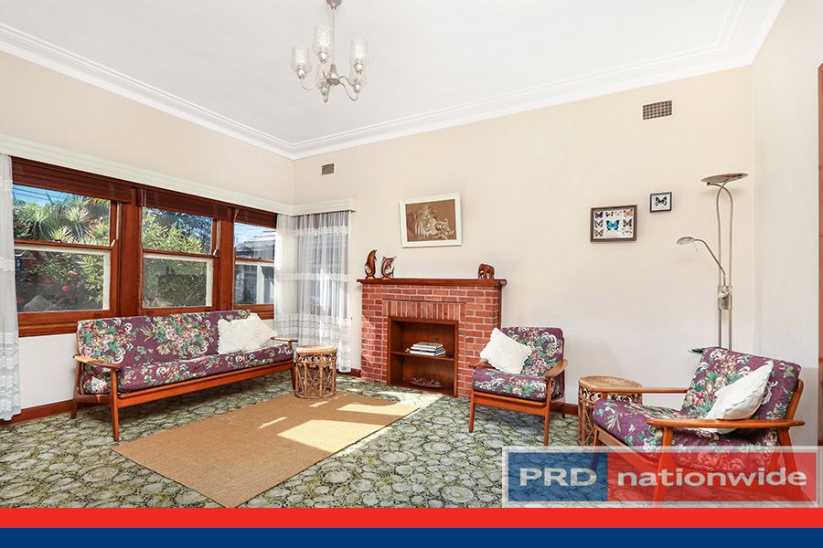 3 Edward Street, Oatley NSW 2223, Image 2