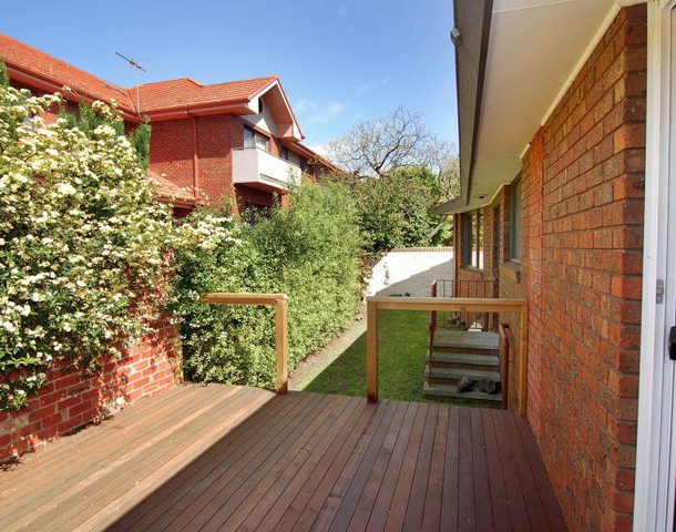 10/59 Athelstan Road, Camberwell VIC 3124