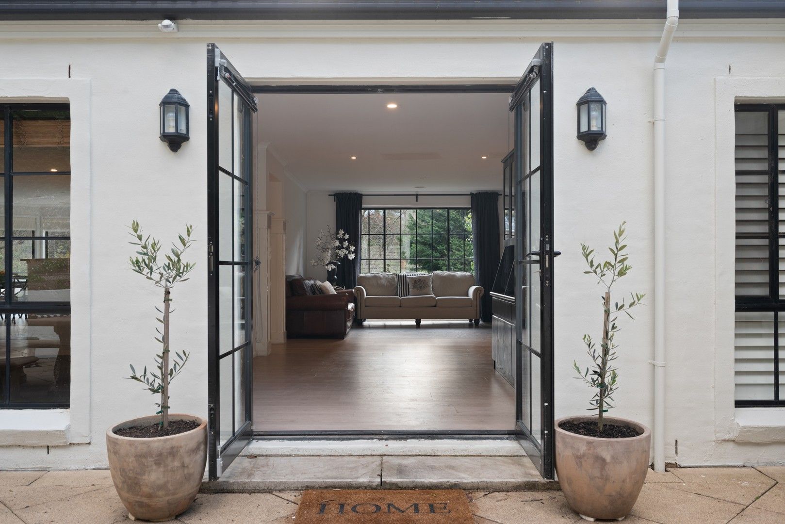 4 bedrooms House in 25 Everglades Avenue LEURA NSW, 2780