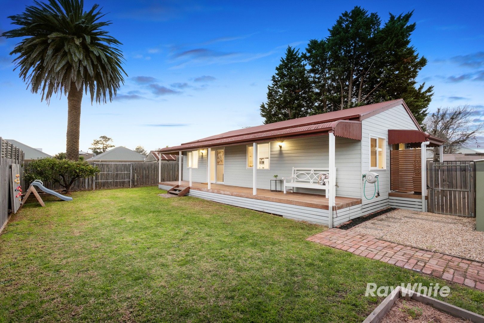 2B Scotch Parade, Chelsea VIC 3196, Image 0