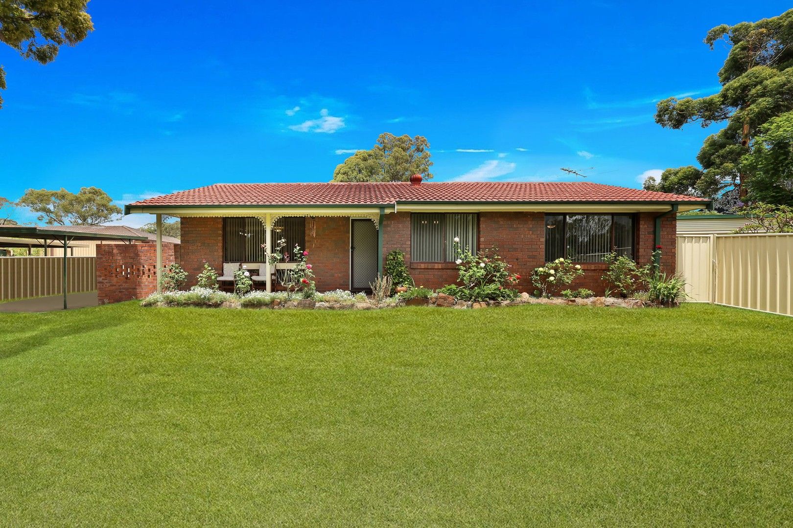 38 Spumante Close, Eschol Park NSW 2558, Image 0