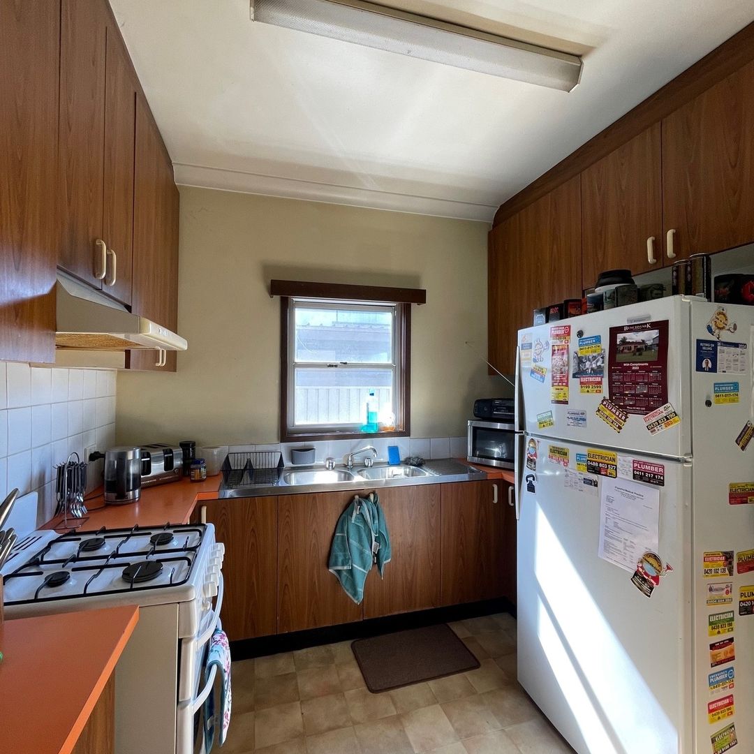 21 Birdwood Avenue, Wattle Grove NSW 2173 House For Rent 480 Domain