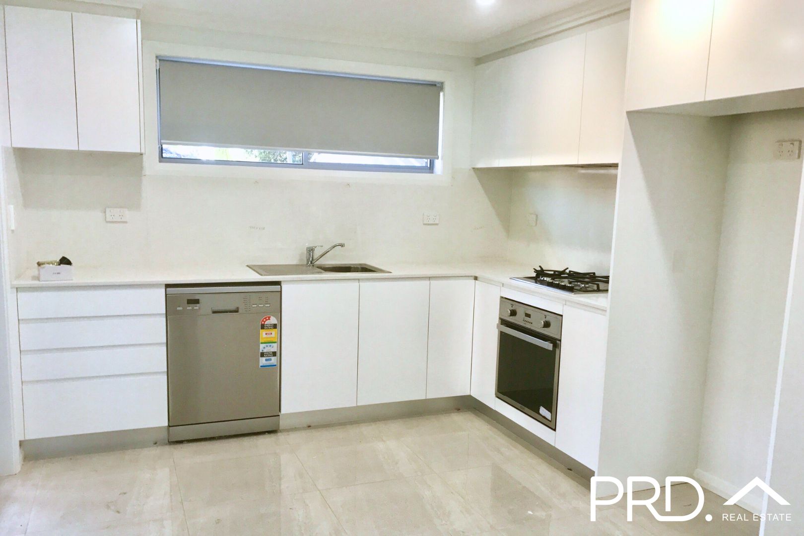 2 bedrooms House in 18b Beale Street GEORGES HALL NSW, 2198