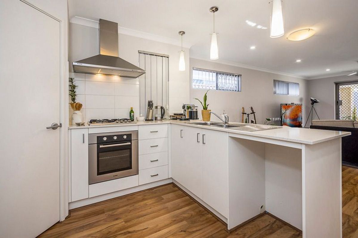 5 bedrooms House in 40 Keane Street KEWDALE WA, 6105