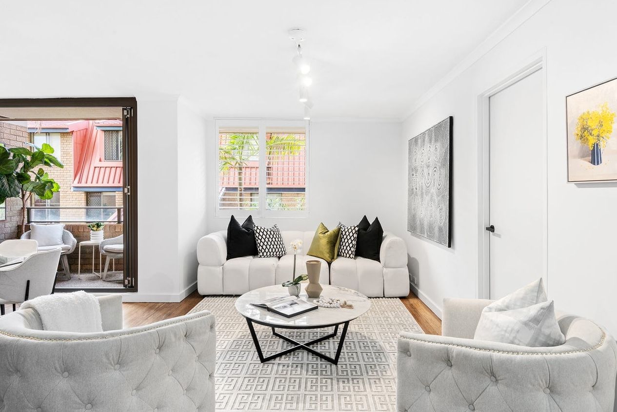 2 bedrooms Apartment / Unit / Flat in 1206/73 Victoria Street POTTS POINT NSW, 2011