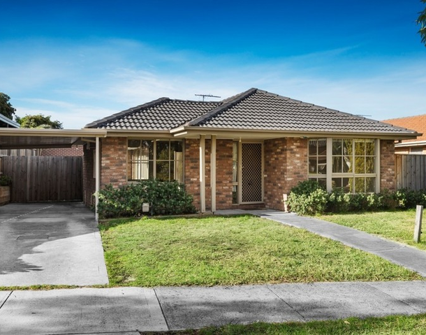 6 Tonelli Crescent, Mill Park VIC 3082