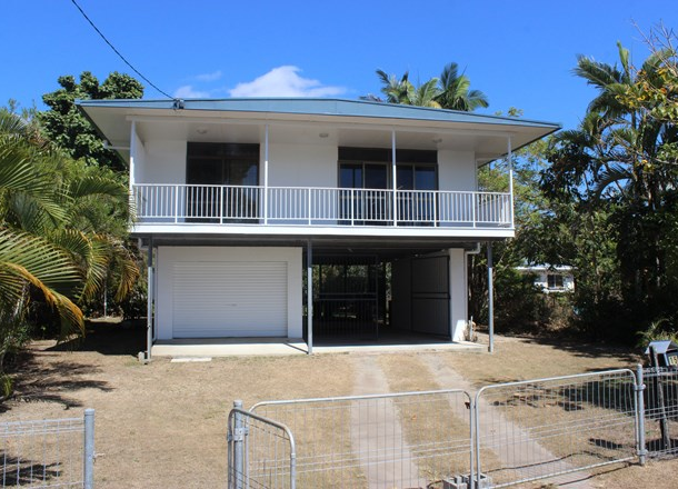 15 Leefe Street, Cardwell QLD 4849