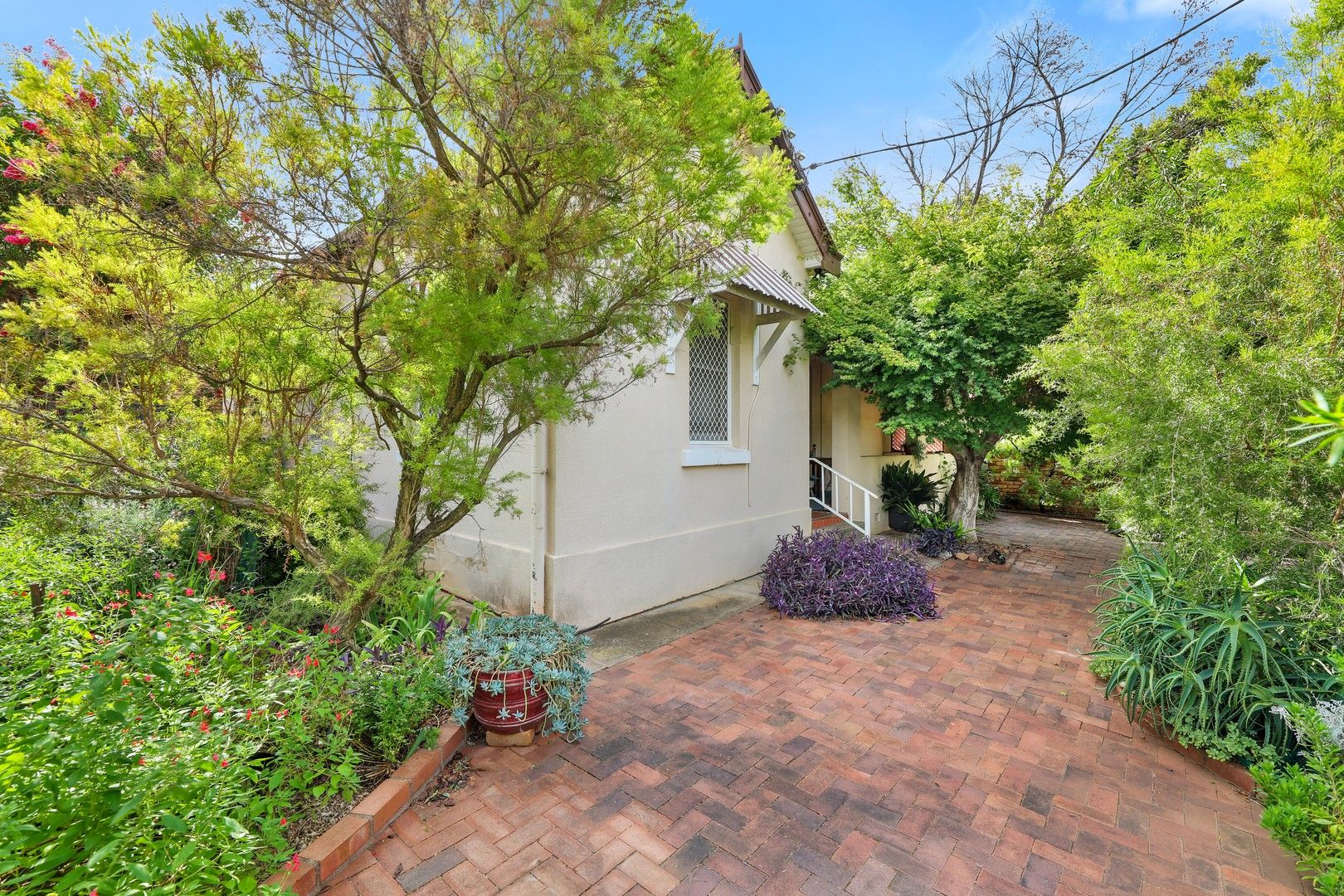 2 bedrooms House in 1/76 Rawson Avenue EAST TAMWORTH NSW, 2340