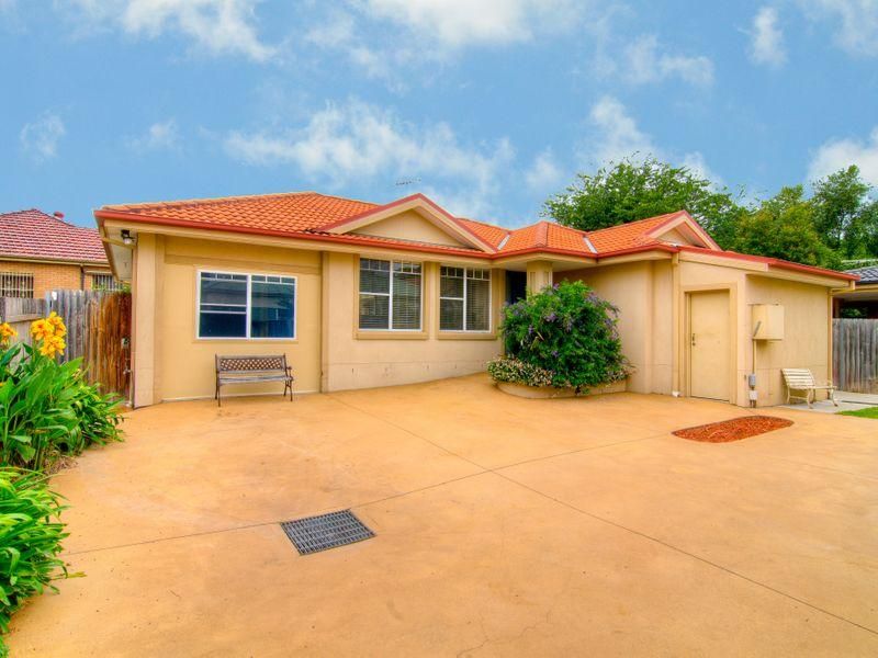 4 bedrooms House in 98b Chatwynd Road MERRYLANDS NSW, 2160