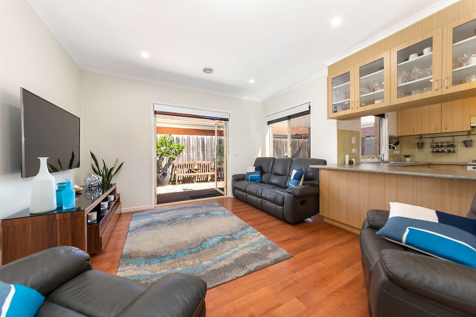 2/9 Indwe Street, West Footscray VIC 3012, Image 2