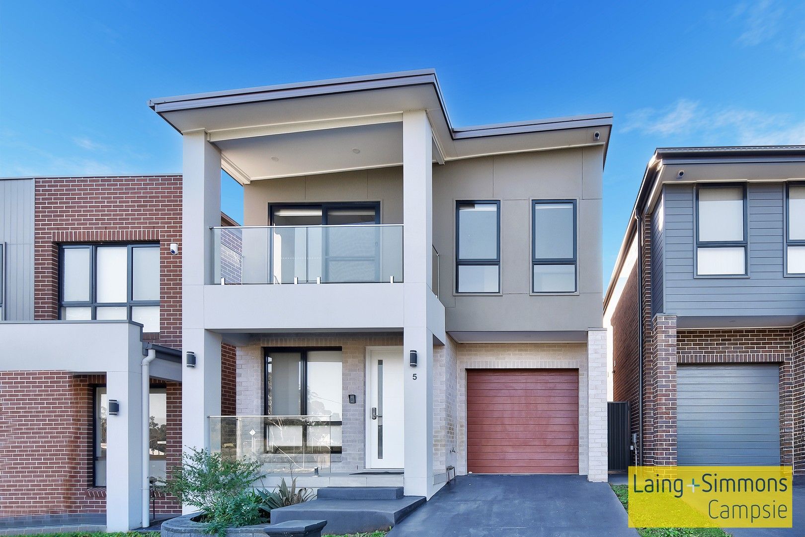 4 bedrooms Townhouse in 5 Stoneman Street ROUSE HILL NSW, 2155