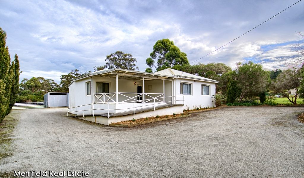 10 Bottlebrush Road, Gledhow WA 6330, Image 2