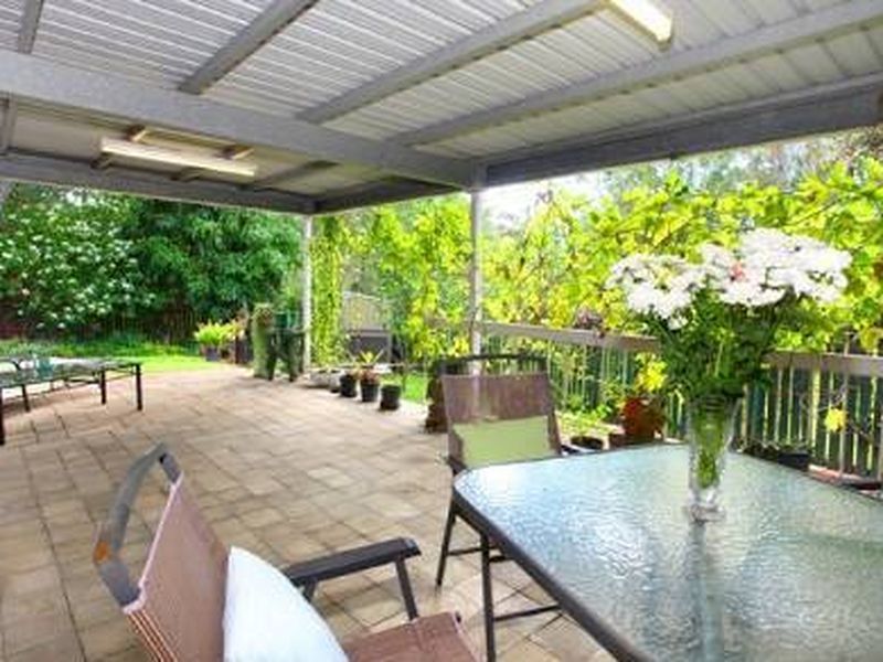 2/4 Gumbeel Court, HIGHLAND PARK QLD 4211, Image 0