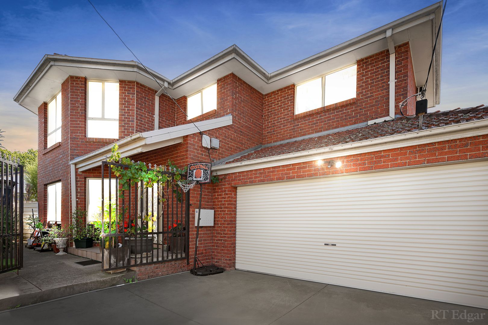 11 Middle Road, Malvern East VIC 3145, Image 1