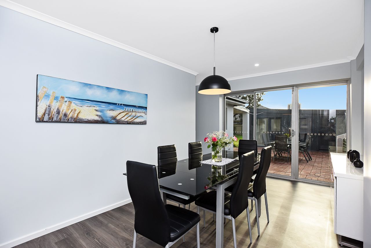 51 Trim Crescent, Old Noarlunga SA 5168, Image 2