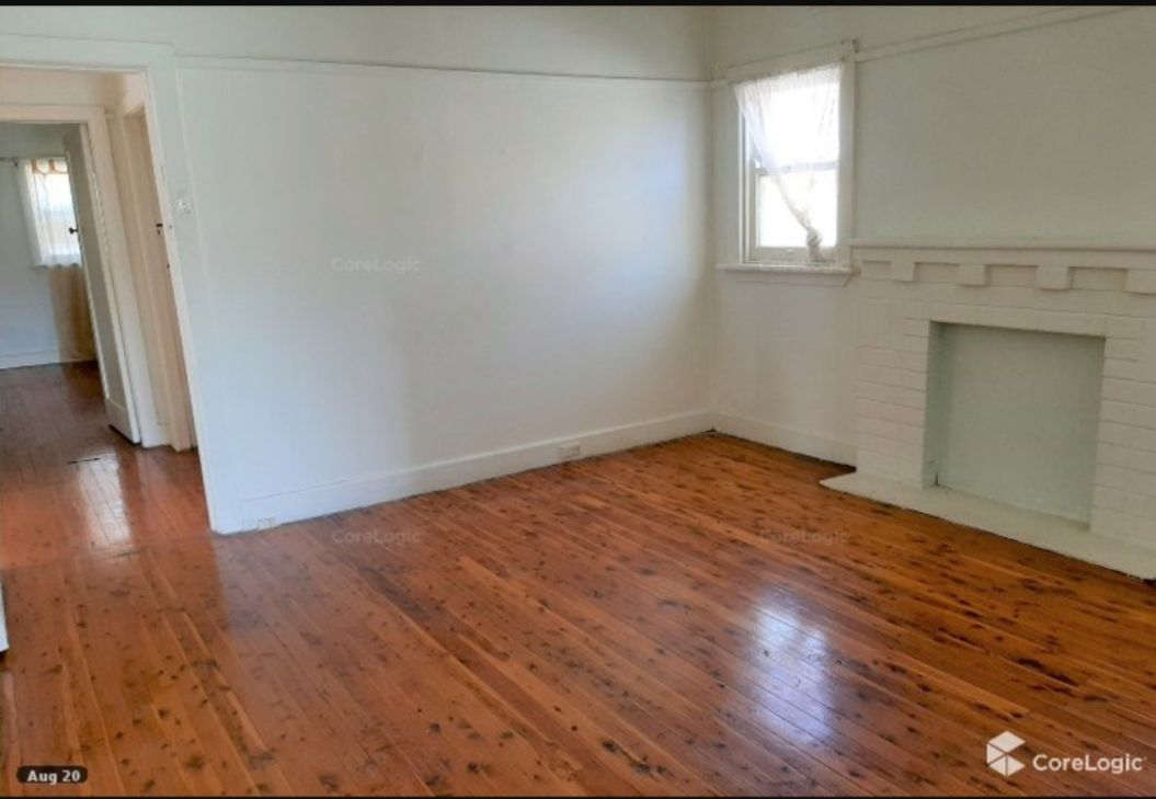 3 bedrooms House in 21 Walker Street MERRYLANDS NSW, 2160