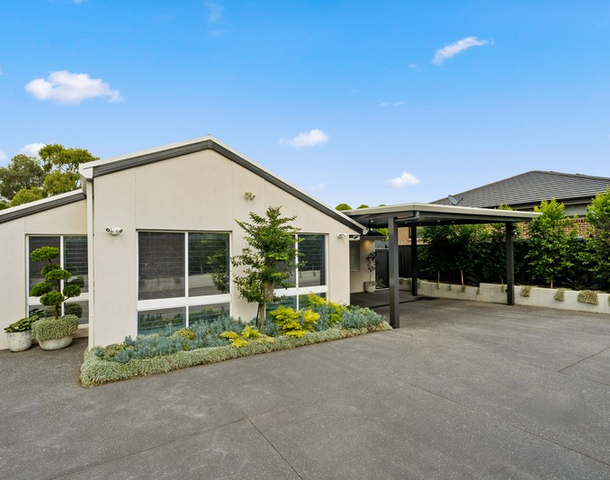 8 Hugo Place, Quakers Hill NSW 2763