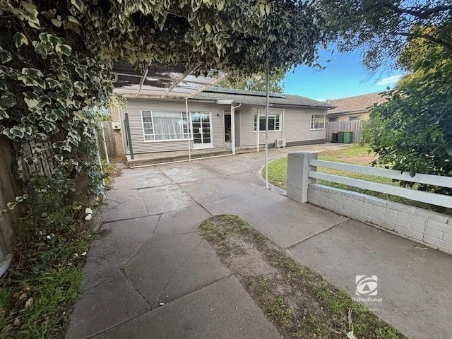 80 Moroney Street, Bairnsdale VIC 3875