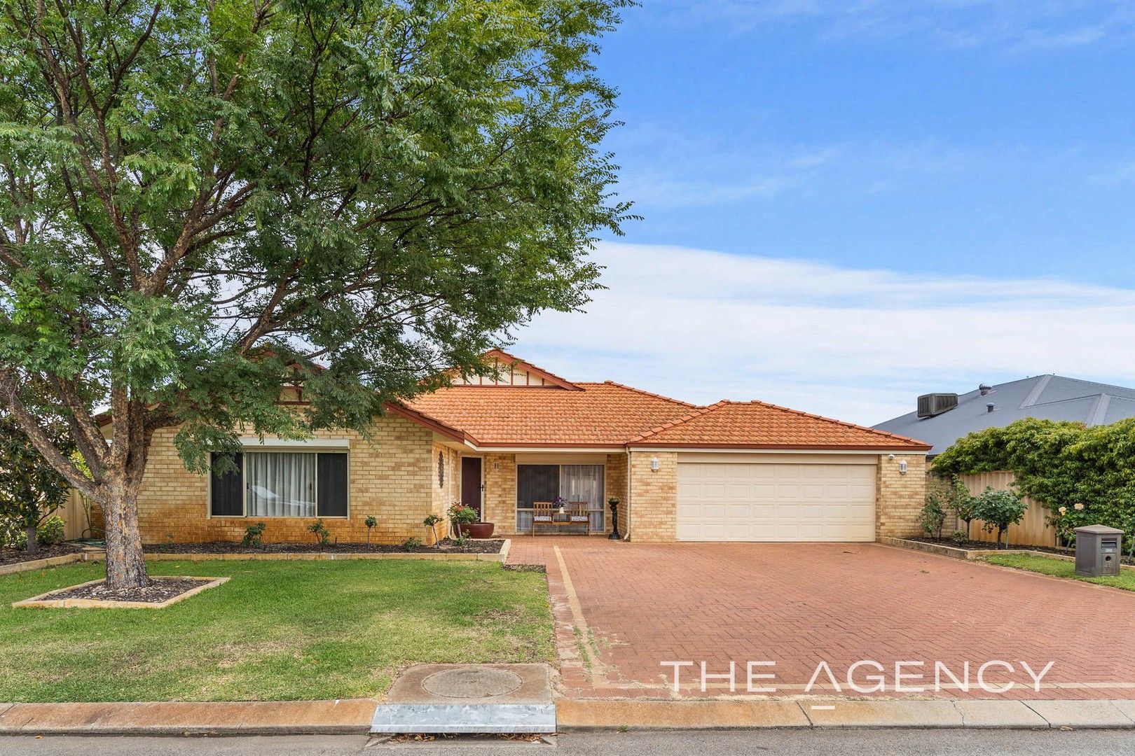 4 bedrooms House in 26 Concord Terrace ATWELL WA, 6164