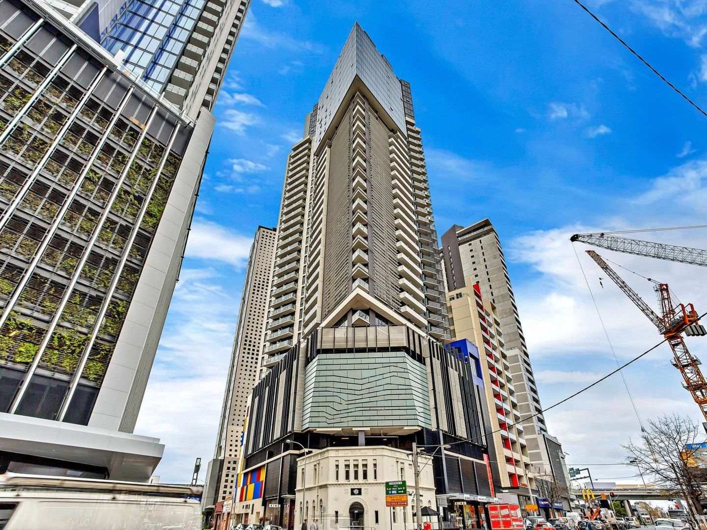 3 bedrooms Apartment / Unit / Flat in 3706/283 City Road SOUTHBANK VIC, 3006