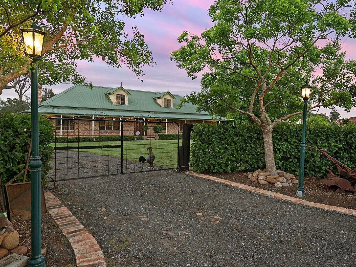 7 Burnside Grove, Windsor Downs Property History & Address Research