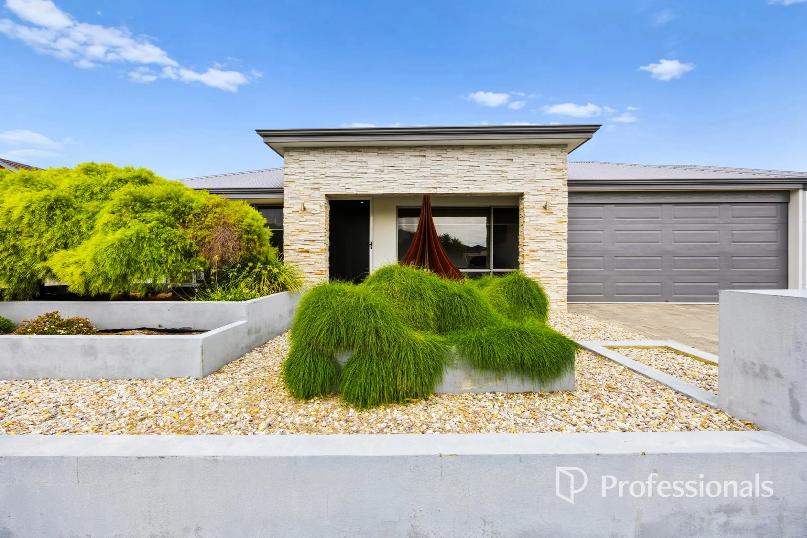 6 Moonstone Way, Australind WA 6233