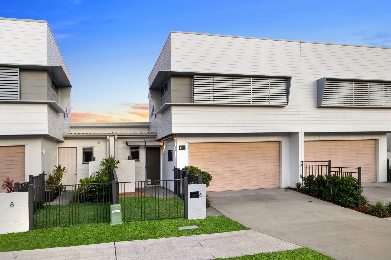 3 bedrooms House in 6 Captain Avenue NEWPORT QLD, 4020