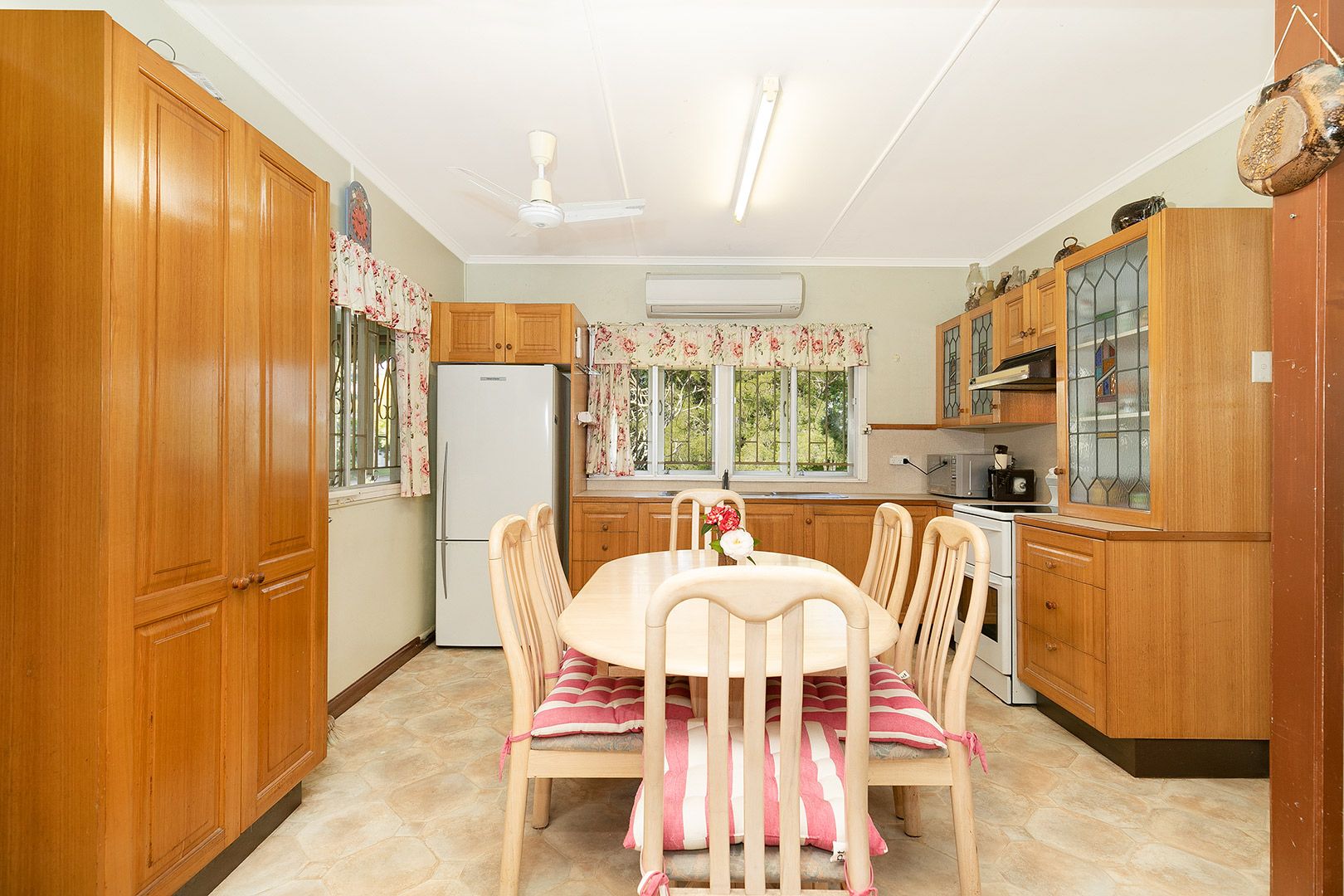 93 Queenscroft Street, Chelmer QLD 4068, Image 2