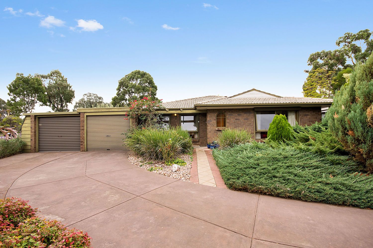 2 Wakefield Crescent, Redwood Park SA 5097