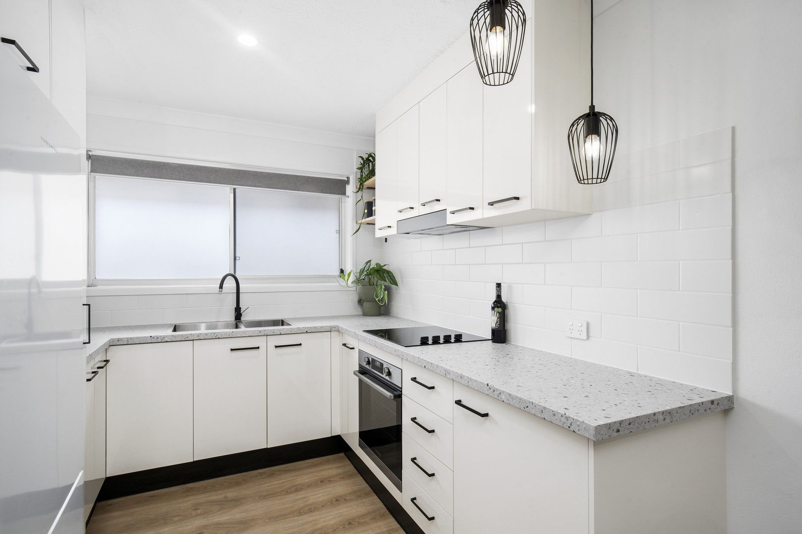 2 bedrooms Apartment / Unit / Flat in 6/48 Britannia Avenue BROADBEACH QLD, 4218