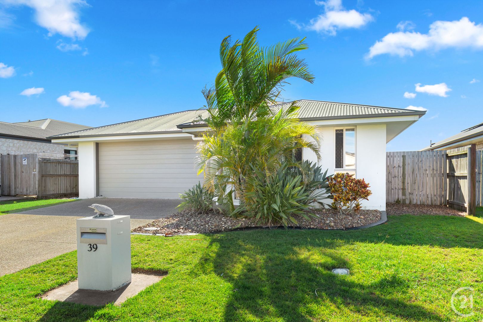 39 Endeavour Way, Eli Waters QLD 4655, Image 1