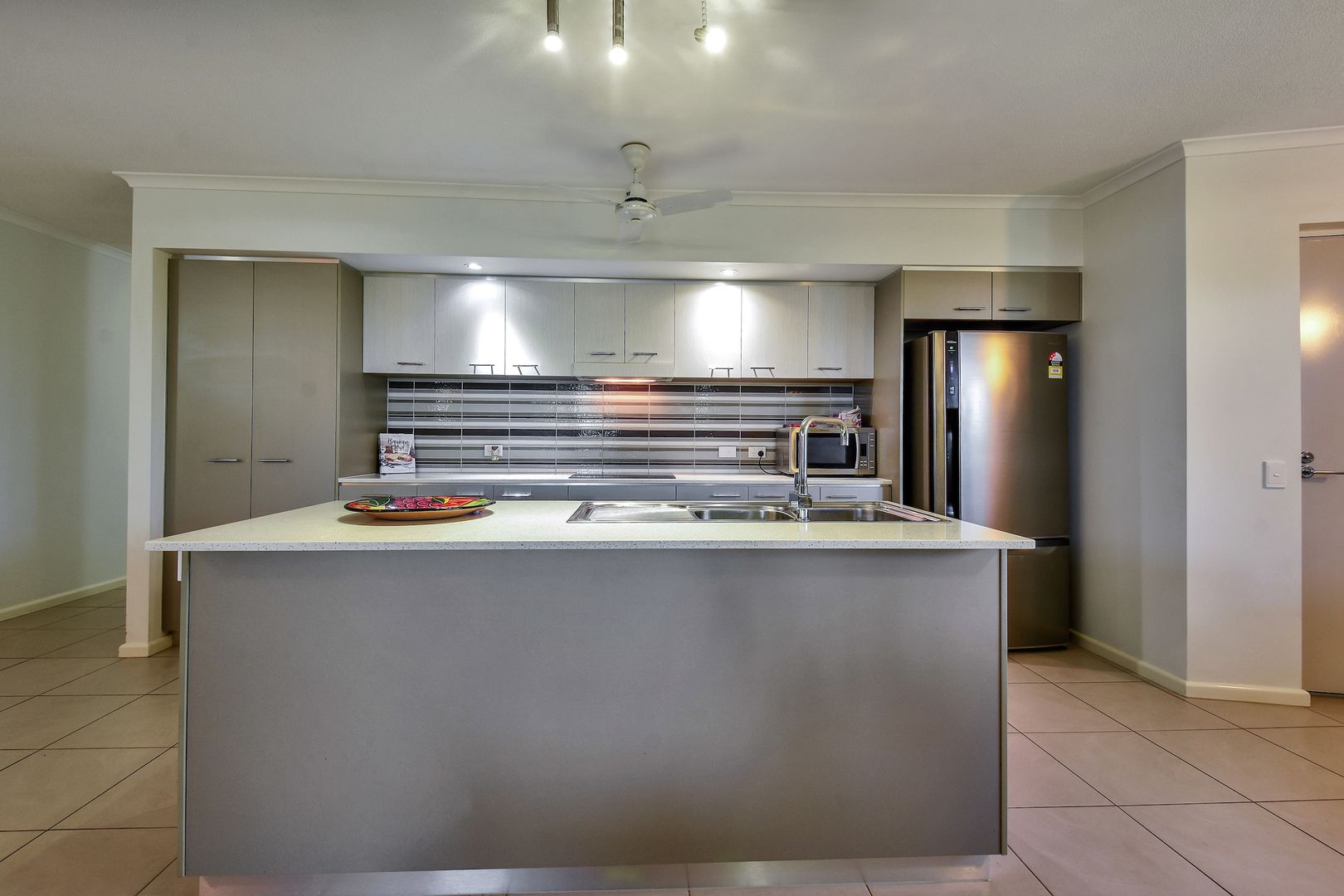 1A/174 Forrest Parade, Rosebery NT 0832, Image 2