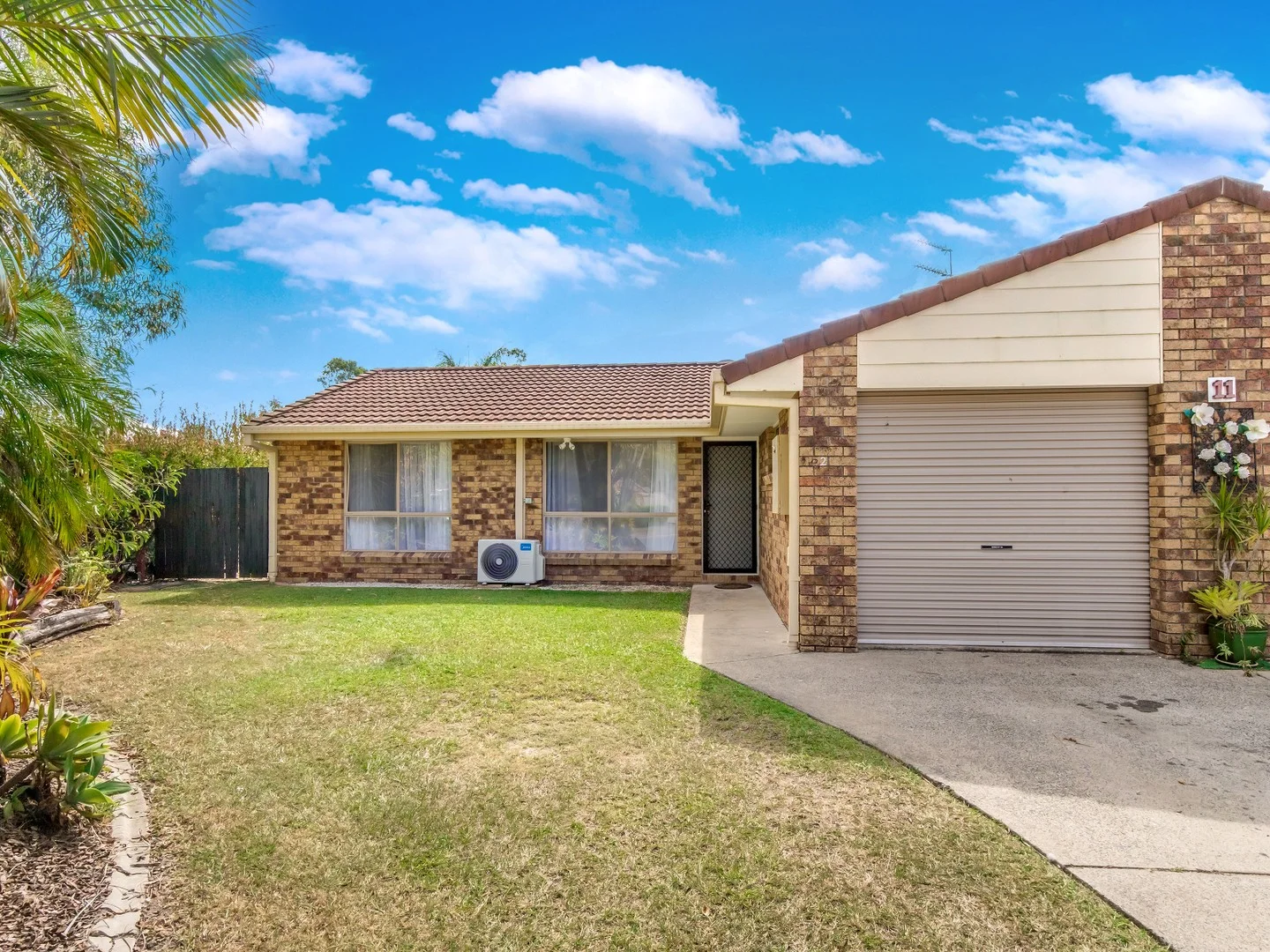 2/11 Illusion Court, Oxenford QLD 4210