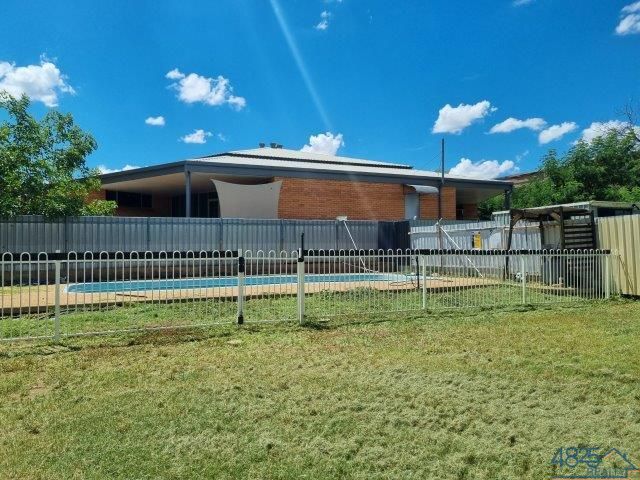 3 bedrooms House in 98 West Street MOUNT ISA QLD, 4825