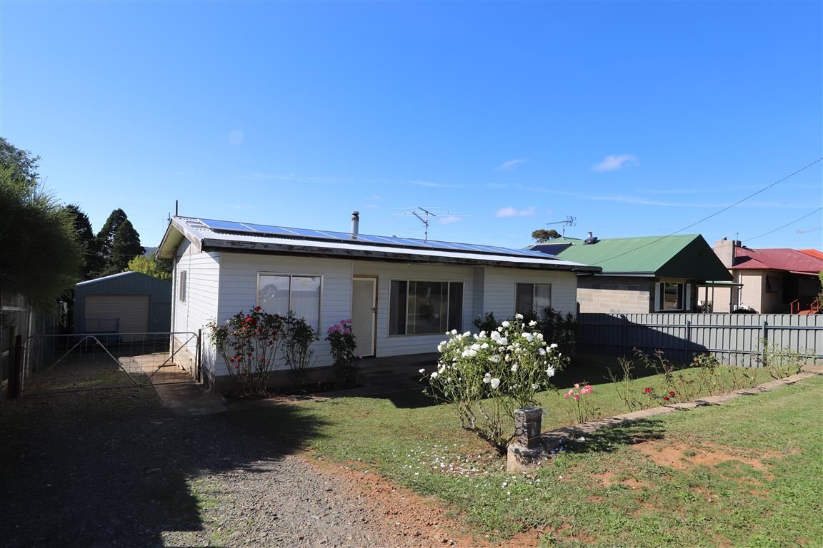 5 Coorabel Avenue, Batlow NSW 2730, Image 0