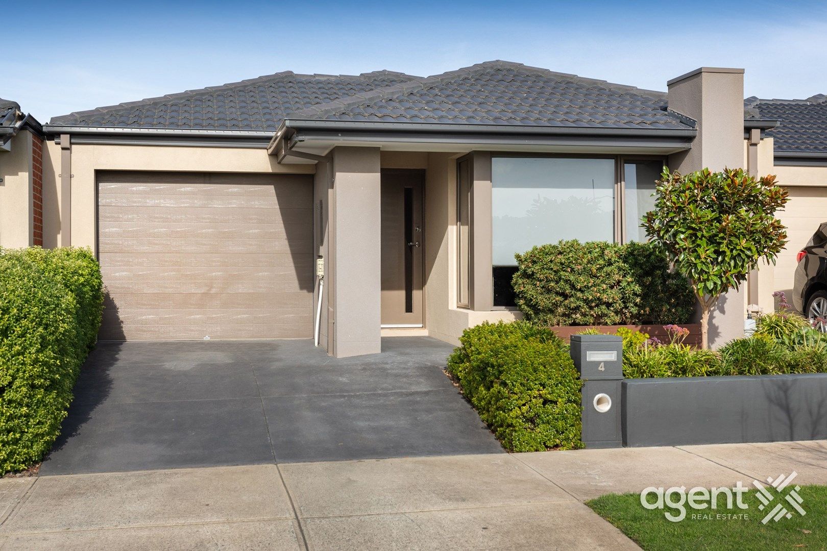 4 Collinson Way, Officer VIC 3809, Image 0