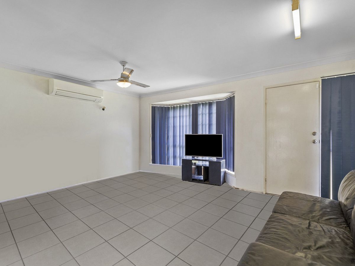 9 Brushbox Place, Walloon QLD 4306, Image 2