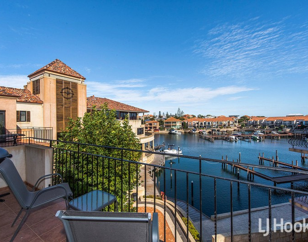 14/4 Port Quays, Wannanup WA 6210