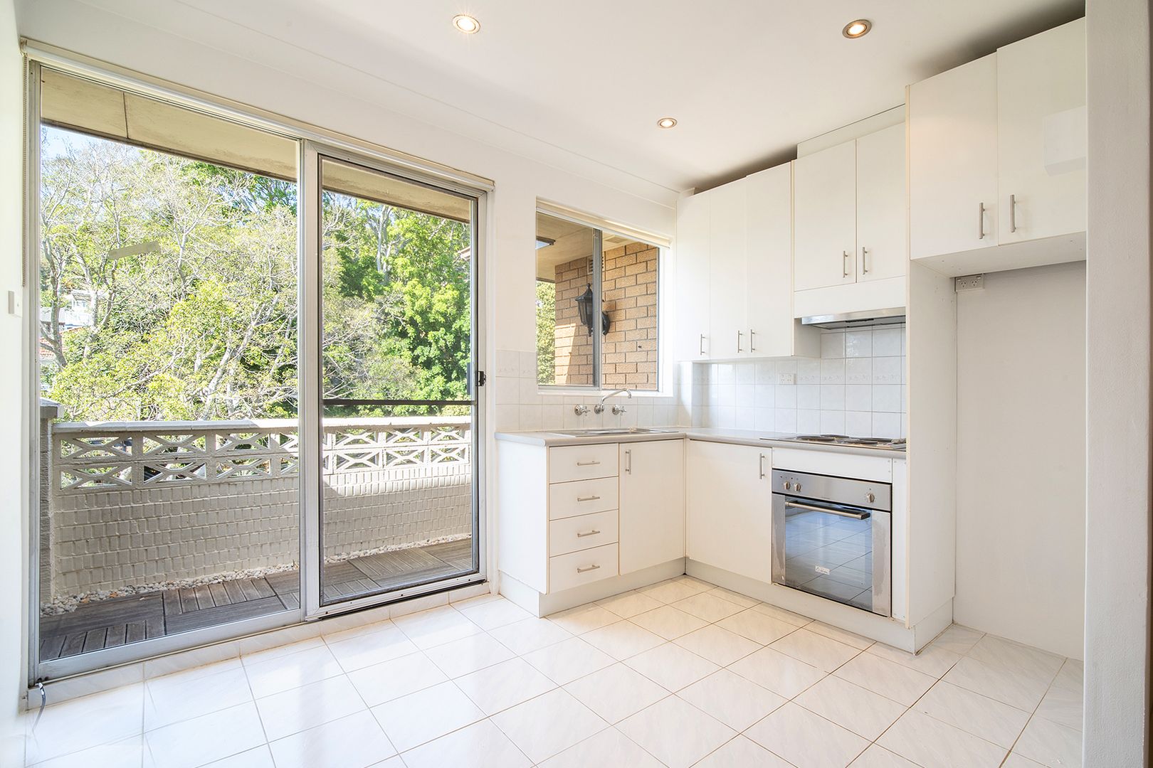 1 bedrooms Apartment / Unit / Flat in 17/36 Park Street NARRABEEN NSW, 2101