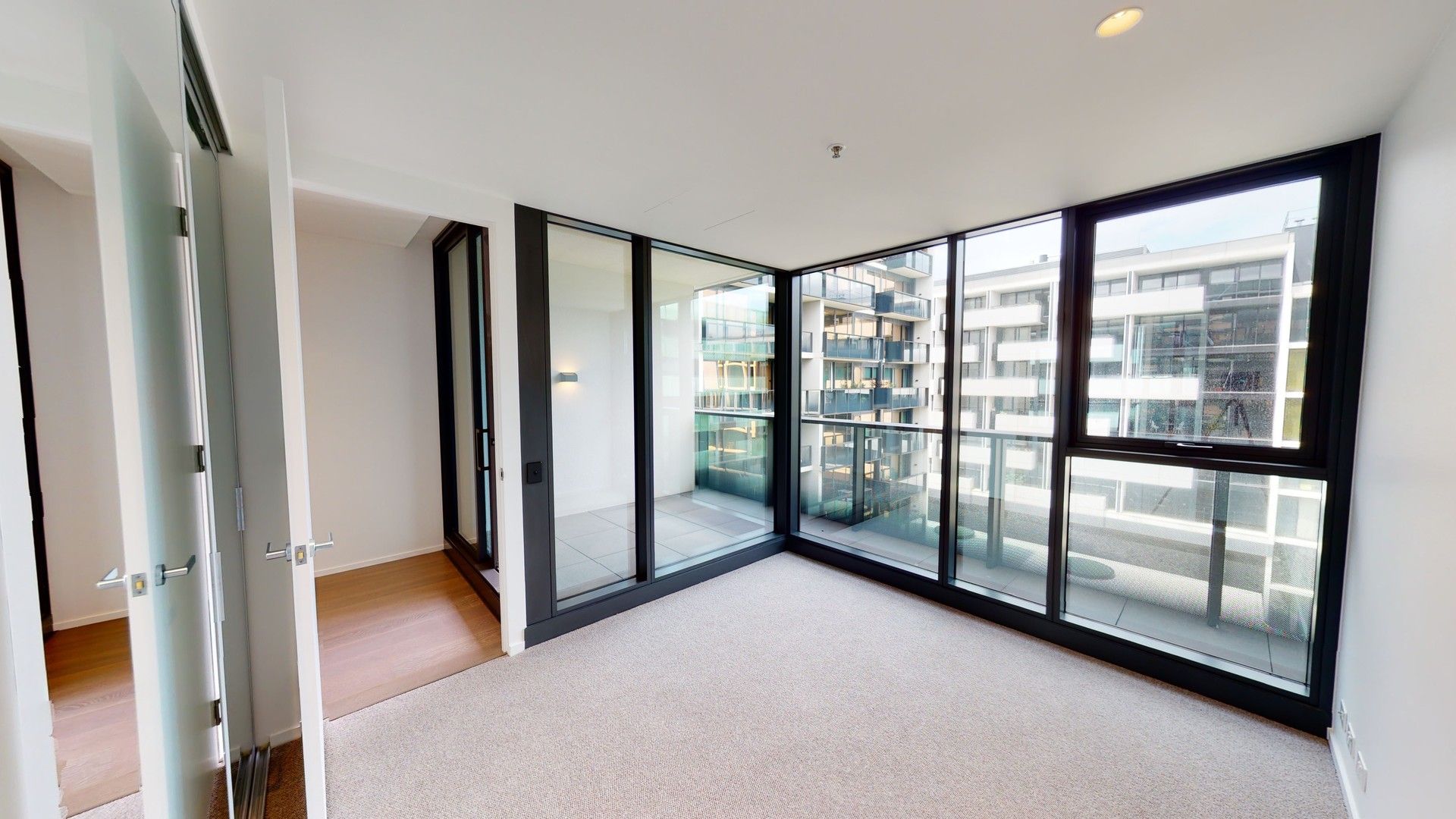 1 bedrooms Apartment / Unit / Flat in 622/627 Victoria Street ABBOTSFORD VIC, 3067
